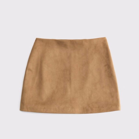 Abercrombie & Fitch The A&F
Scarlett Vegan Suede Mini Skirt Skort Med NWT - Picture 6 of 15